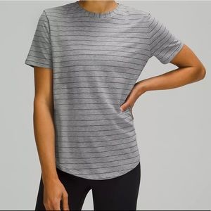 Lululemon love tee curved hem
